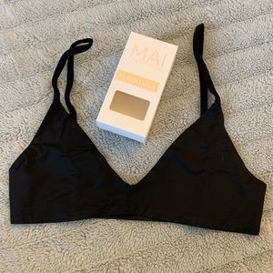 MAI Everyday Essentials Bralette Black